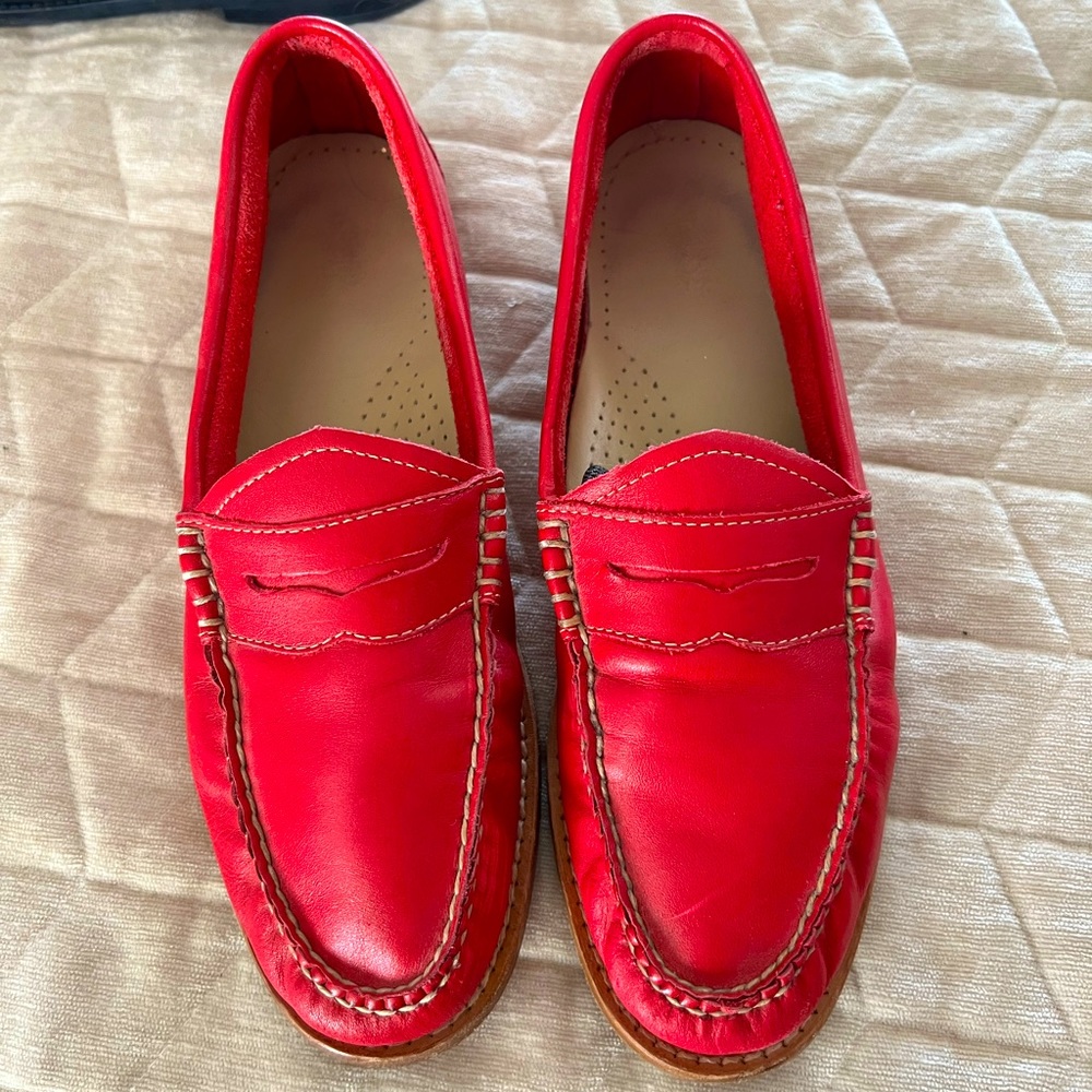 Weejuns by Bass loafers